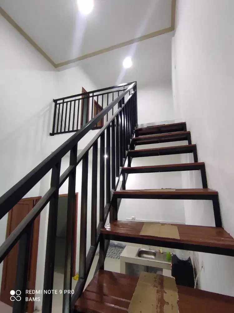 JUAL CEPAT RUMAH 1,5 LANTAI DI SEPATAN