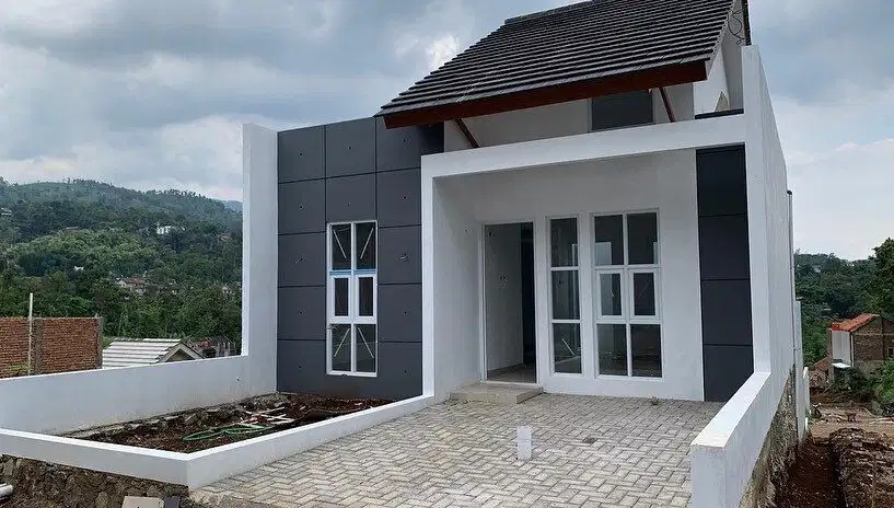 Di jual Rumah bisa KPR DP 0 di Jalan sindanglaya dekat secaba