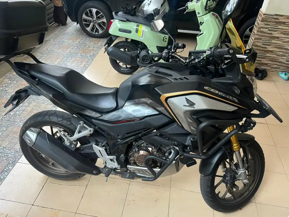 CB150x Matte Brown