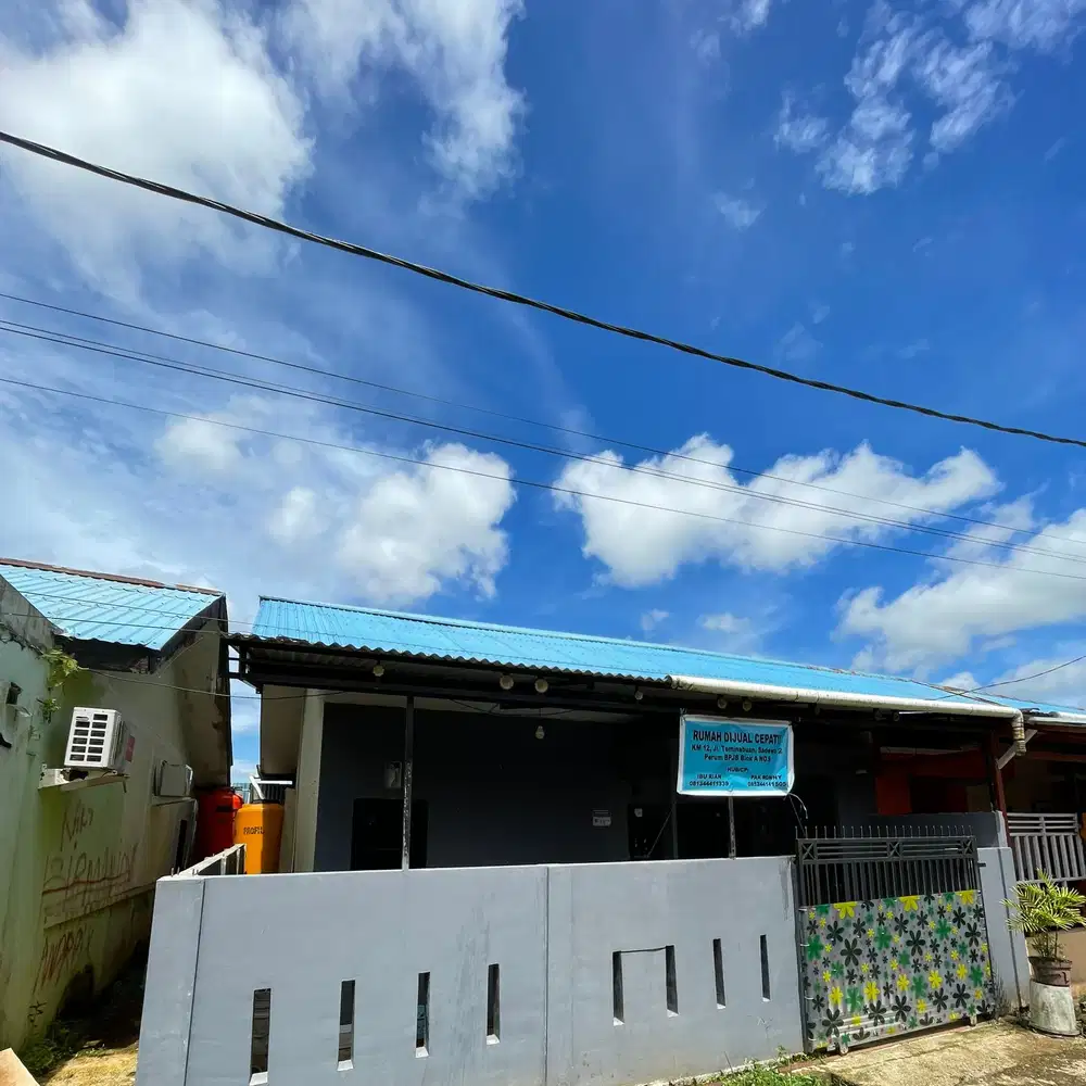 DI JUAL RUMAH KM 12 KOTA SORONG BEBAS BANJIR