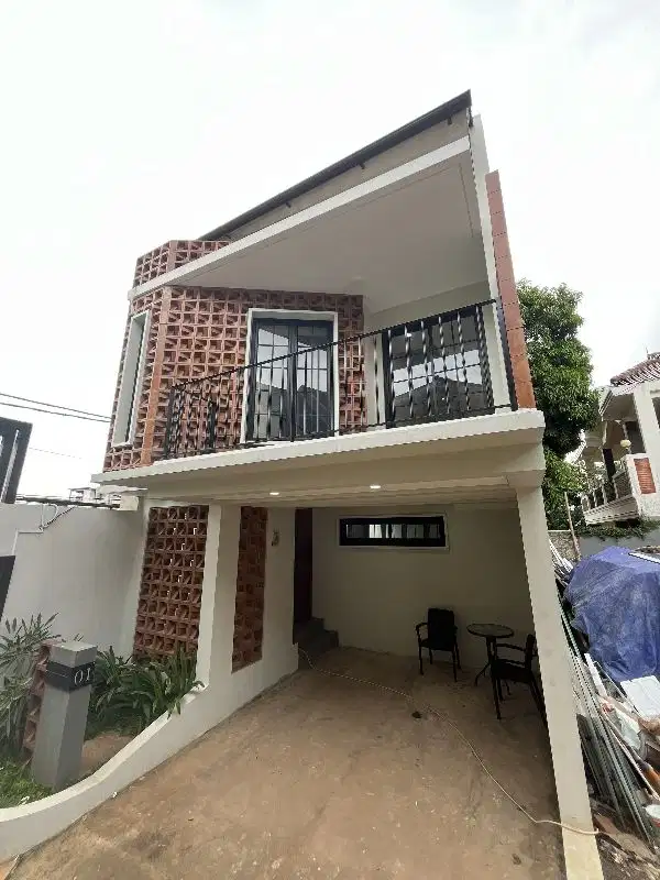 di jual rumah 2 lantai cst aselih jagakarsa