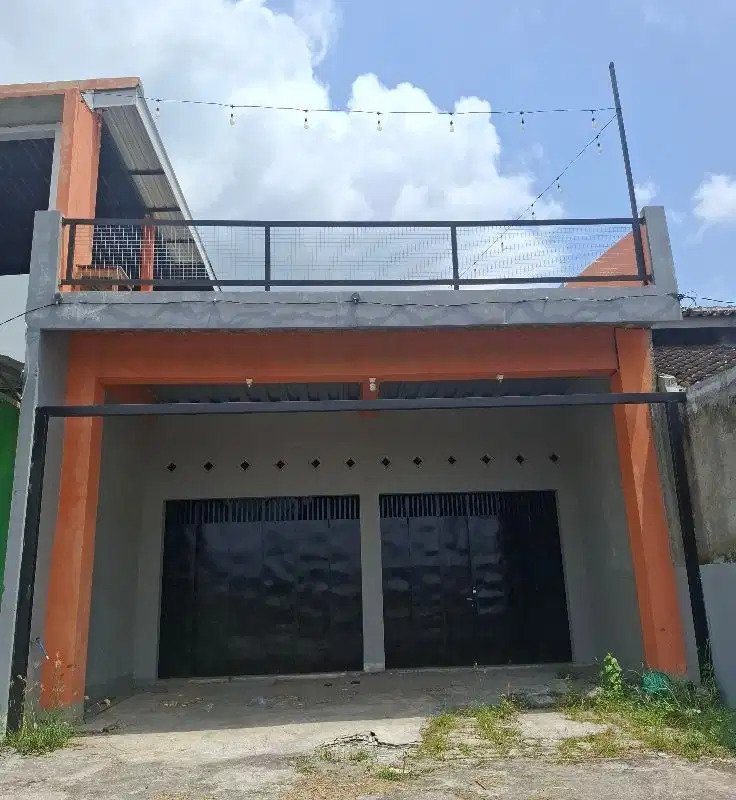 Ruang Usaha dengan Rooftop