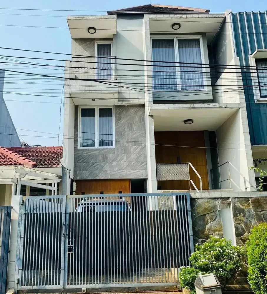 Rumah Mewah di Pondok Indah Siap Huni (Harga Menarik)