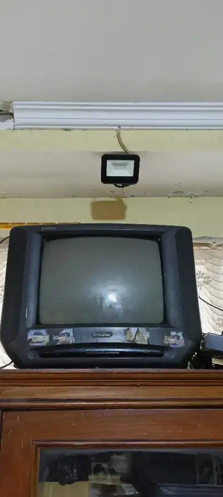 Tv tabung goldstar 14 inch