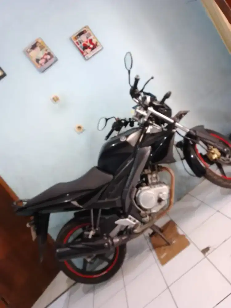 DIJUAL MOTOR VIXION