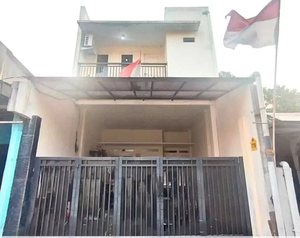Di  jual rumah 2 lantai di jagakarsa bebas banjir