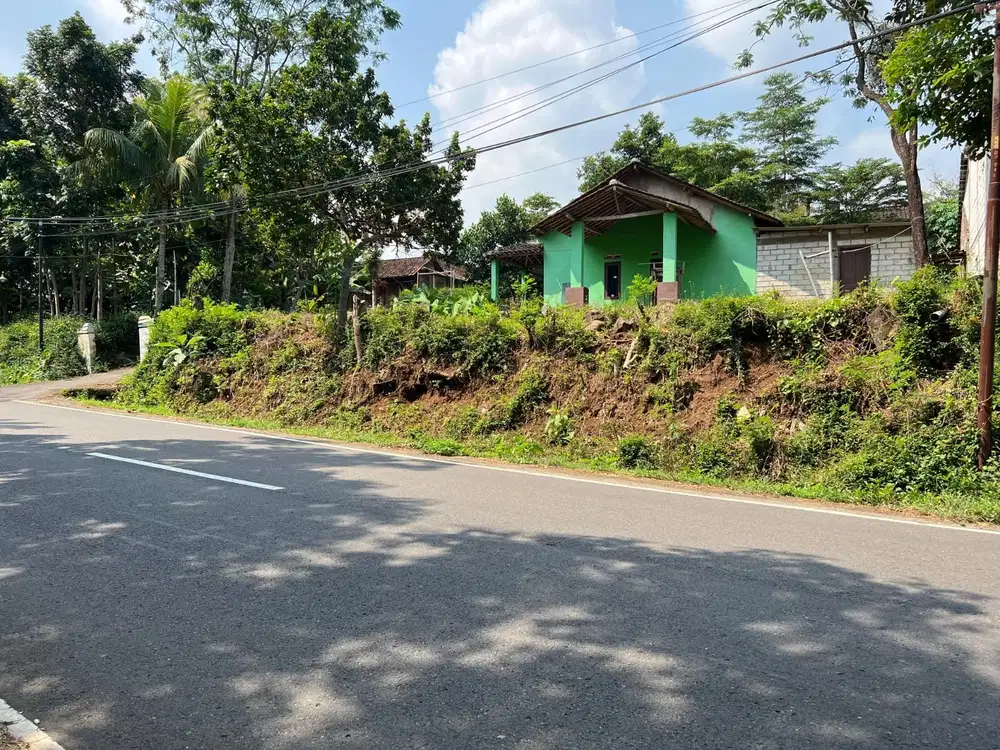 Tanah 275 Jt Strategis Tepi Jl Karanganyar