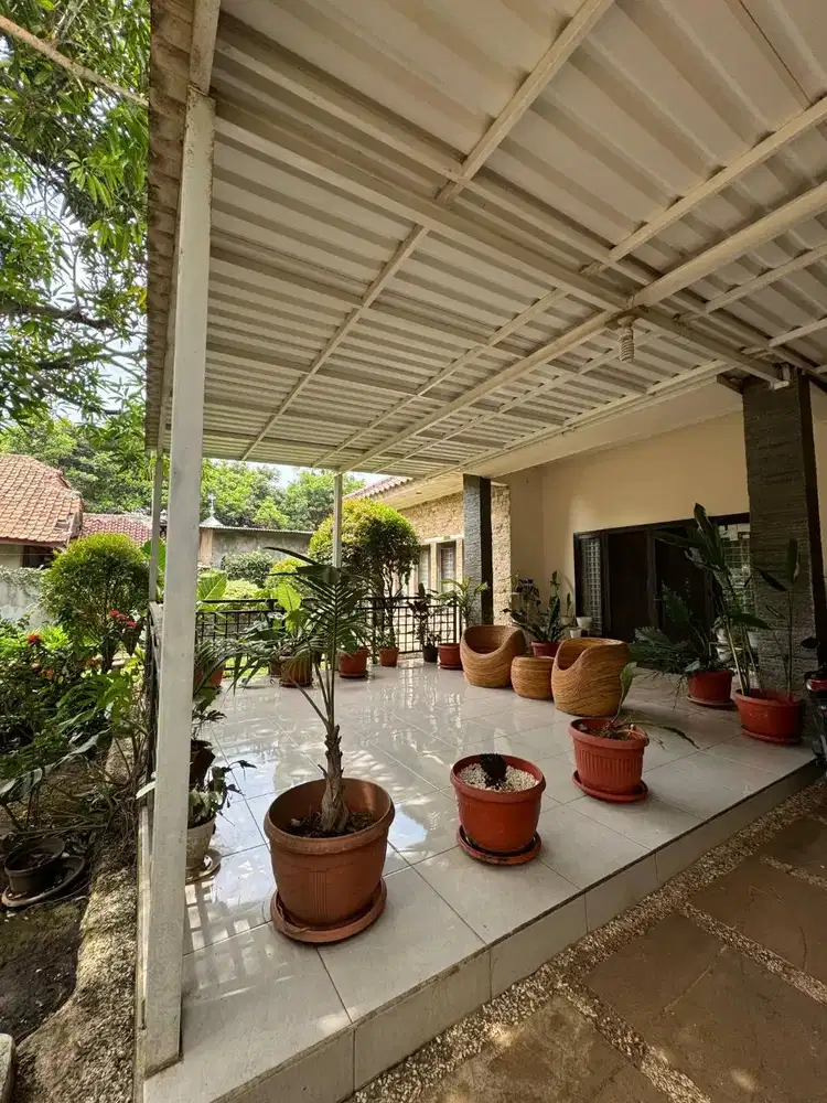 DIJUAL CEPAT (BU) RUMAH COCOK UNTUK USAHA DAN TEMPAT TINGGAL