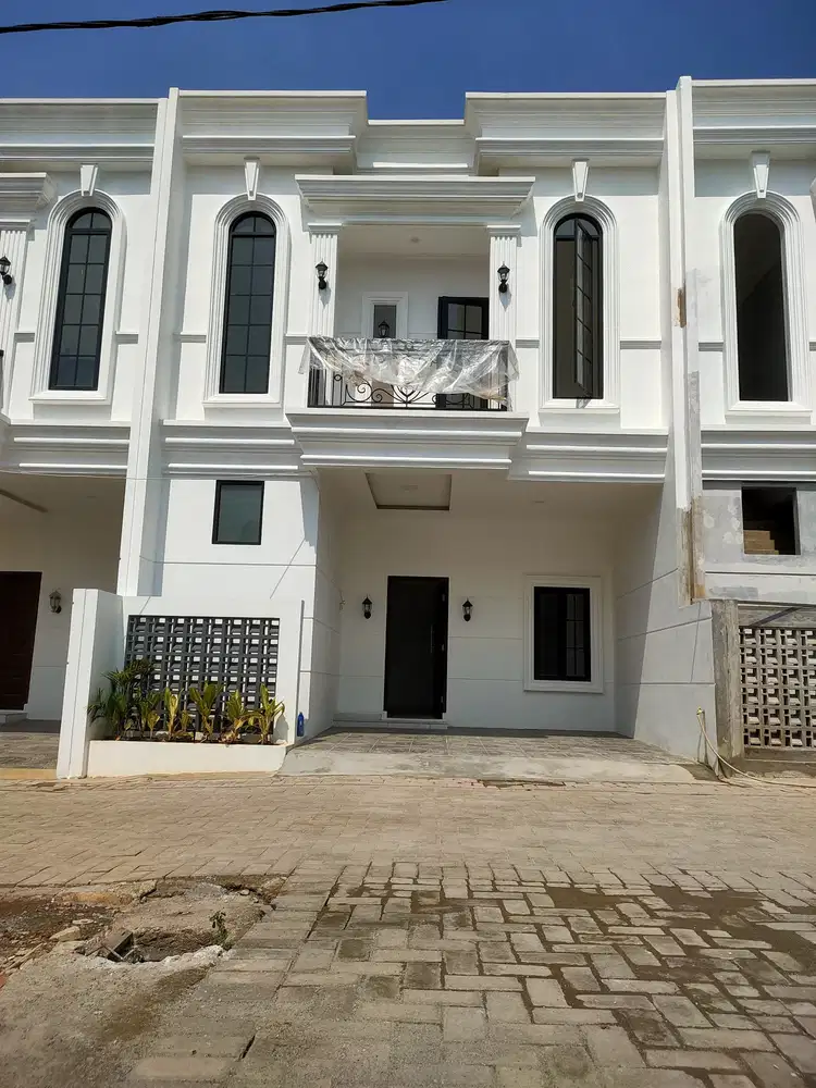 Di jual rumah mewah di jagakarsa bebas banjir