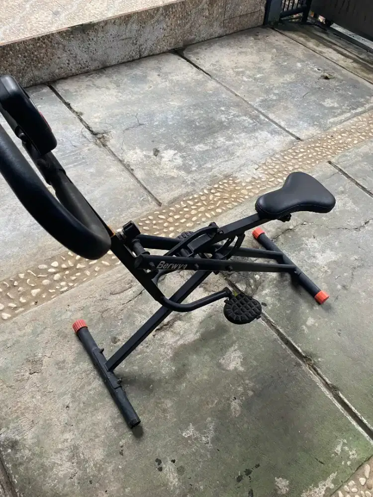 Ace Berwyn Body Chunch-Hitam