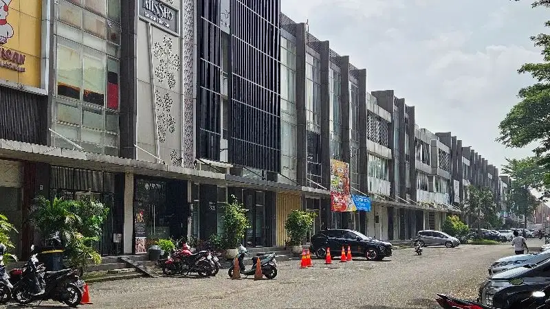 Ruko Strategis Crystal Lane  Alam Sutra