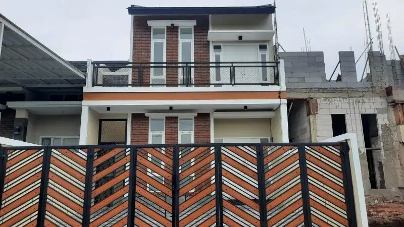 Rumah Cantik Lokasi Strategis Sebelah Tol Desari