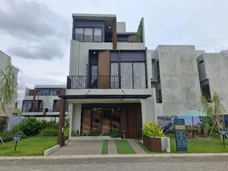 Rumah Siap Huni di Jakarta Barat 3 Lantai