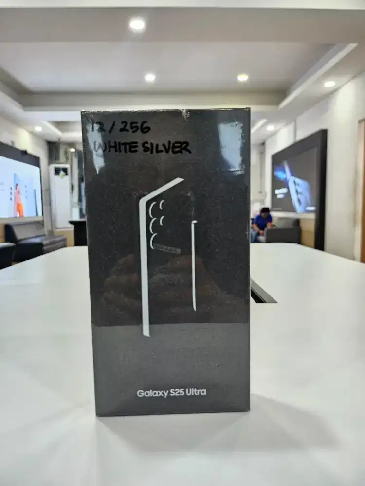 NEW SAMSUNG GALAXY S25 ULTRA 12/256 DISKON 2.5jt GARANSI REMSI SEIN