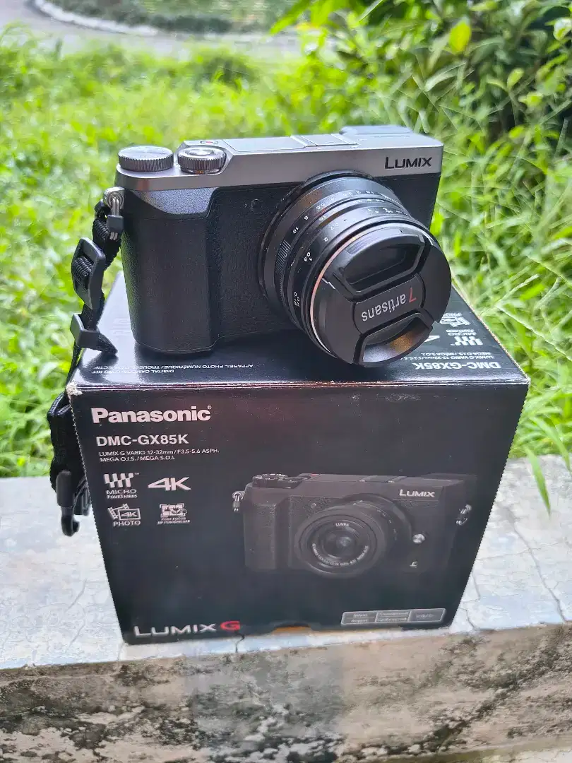 Lumix DMC-GX85K Full Set - Mulus Parah