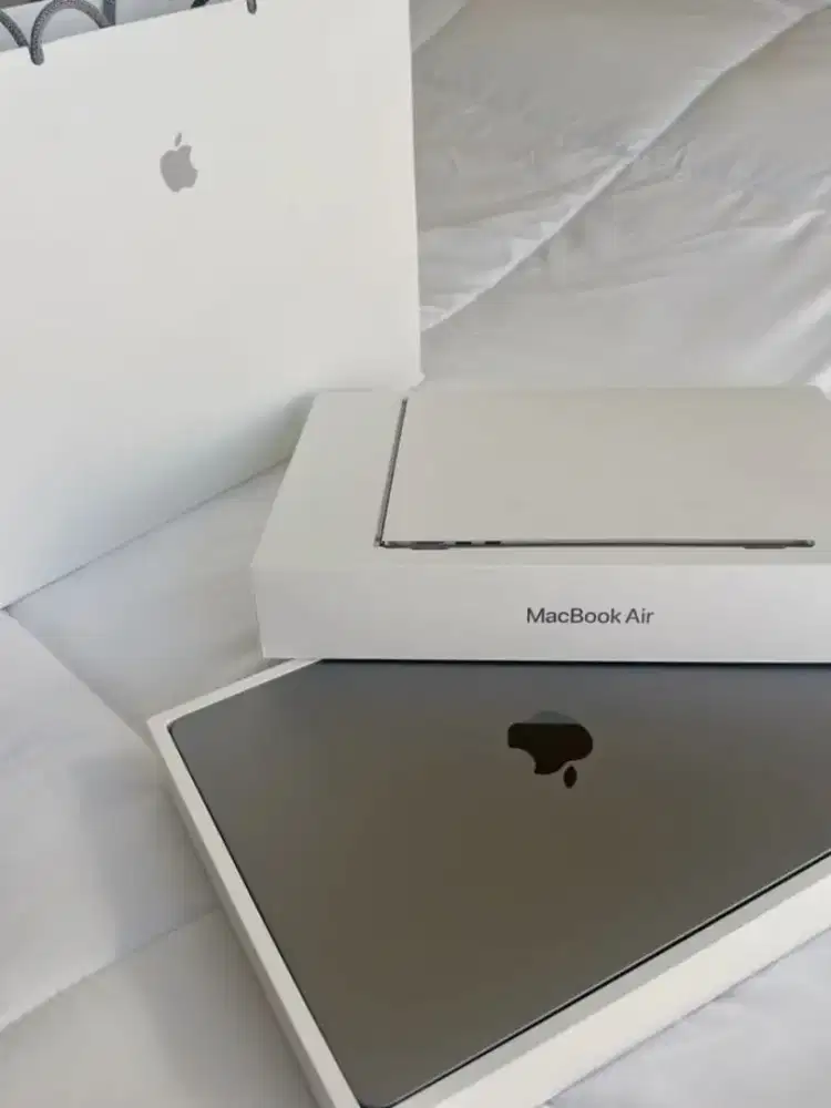 Kredit laptop Macbook air m2 tanpa kartu kredit proses cepat