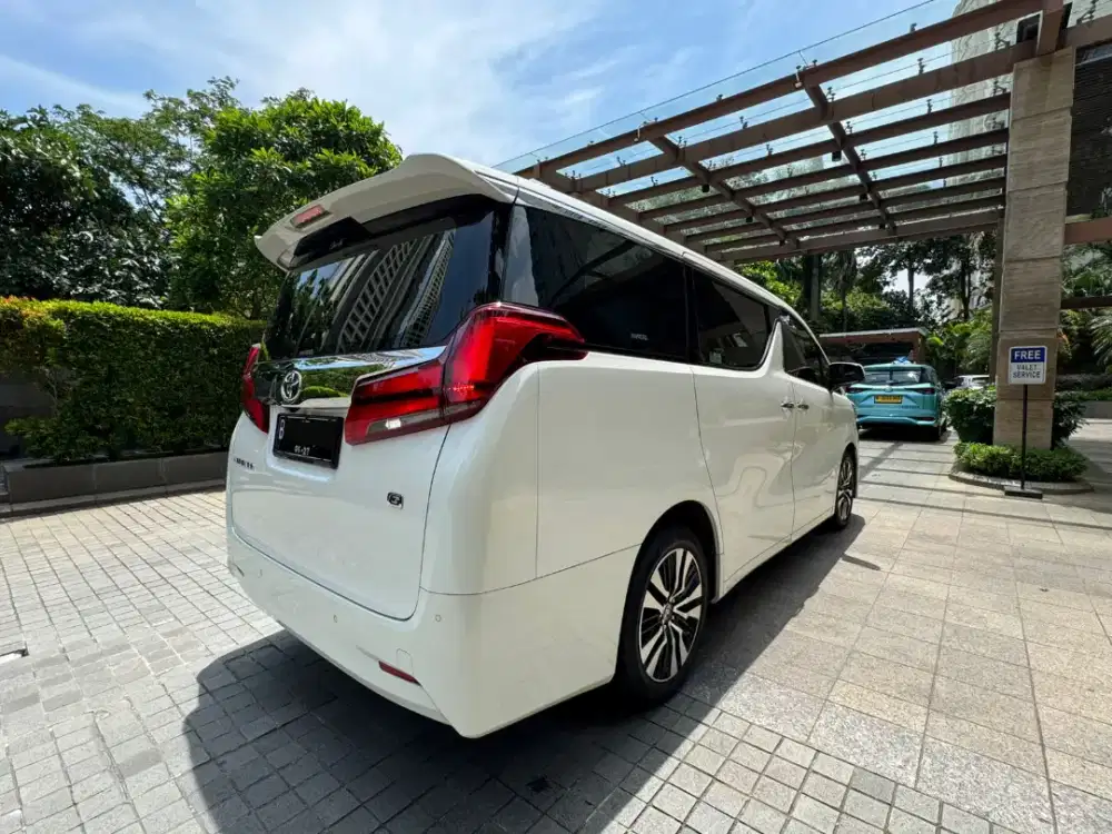 Alphard G ATPM 2022 like new first owner