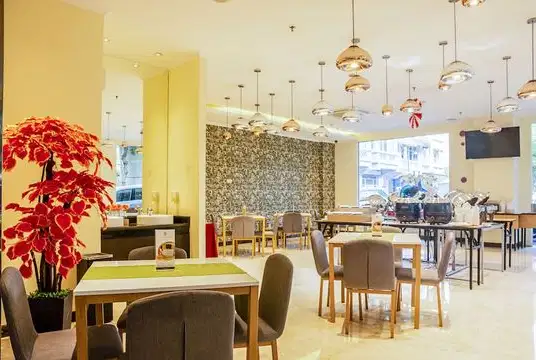 Dijual: Hotel Strategis di Kawasan Premium Senayan, Jakarta