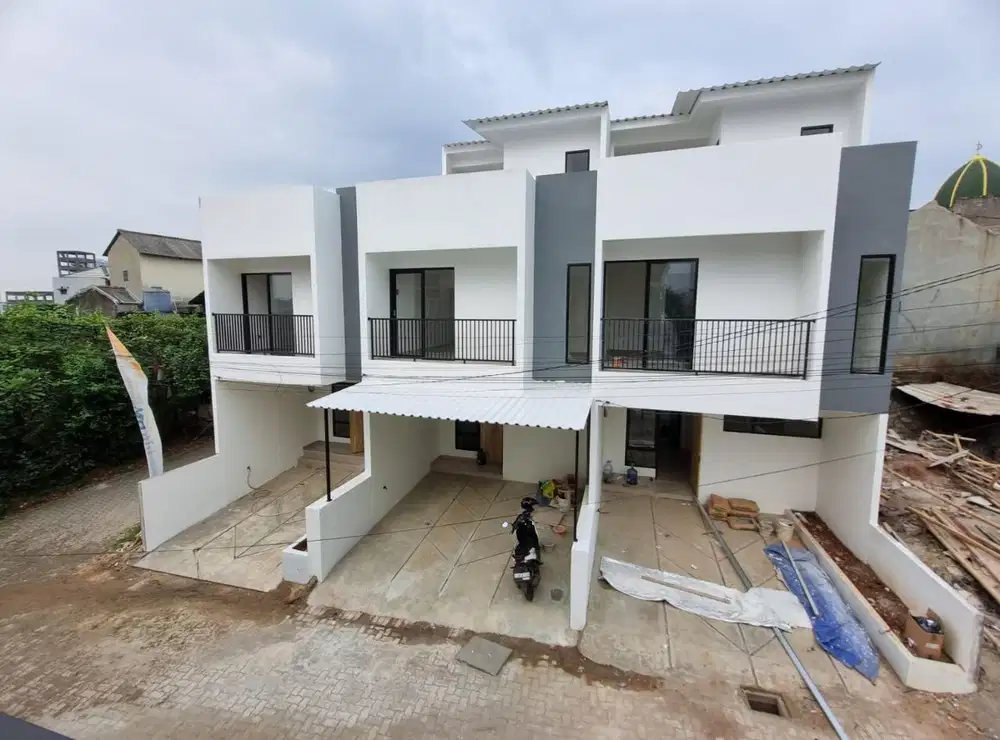 1,4 KM Stasiun Ciracas, Rumah 2 Lantai 800jt-an, Jakarta Timur, SHM