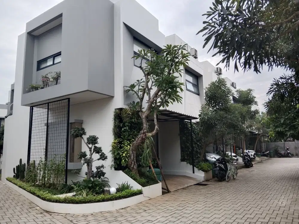 Fasilitas Musholla, Rumah 2 Lantai 700jt-an Cinangka, Depok, SHM