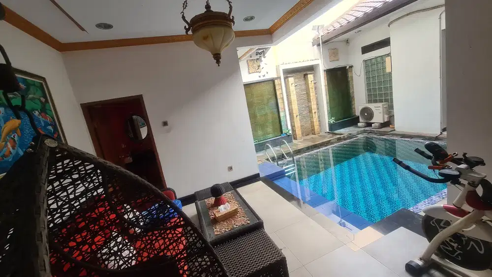 Rumah cantik di Cipinang jaktim Lt 393 m pool