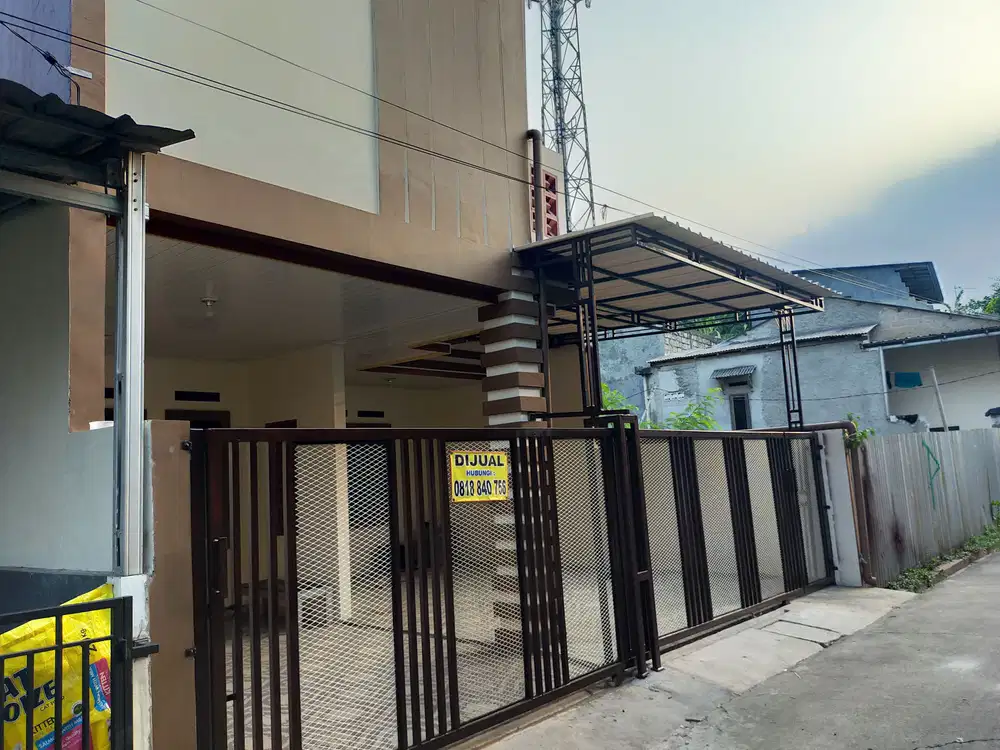 rumah baru siap huni 3 lantai dijual dekat pintu tol bebas banjir