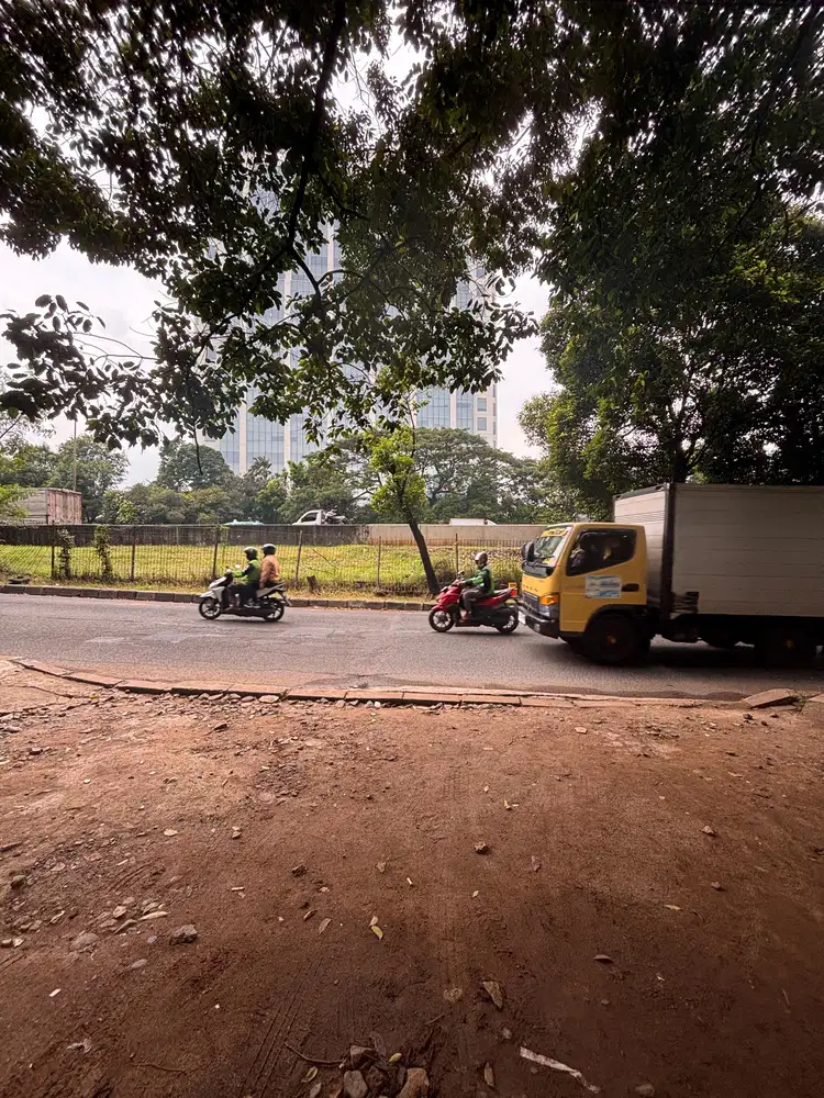 Tanah Strategis 734 m² TB Simatupang, Dekat Tol & Arkadia