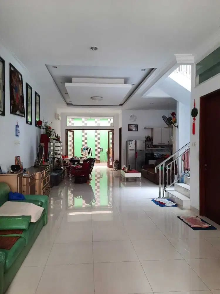 DIJUAL RUMAH MUARA KARANG, BLOK 9, 200 m2, SAMPING TOL BANDARA.