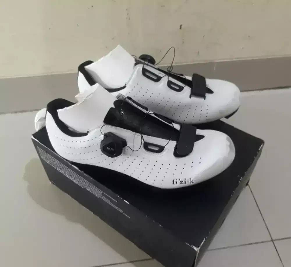 SEPATU ROADBIKE FIZI,K