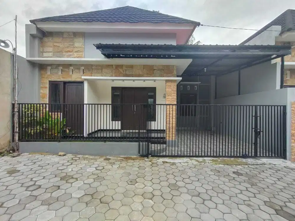 Rumah Cantik Megah Dalam Perumahan Dekat SD Model Sleman