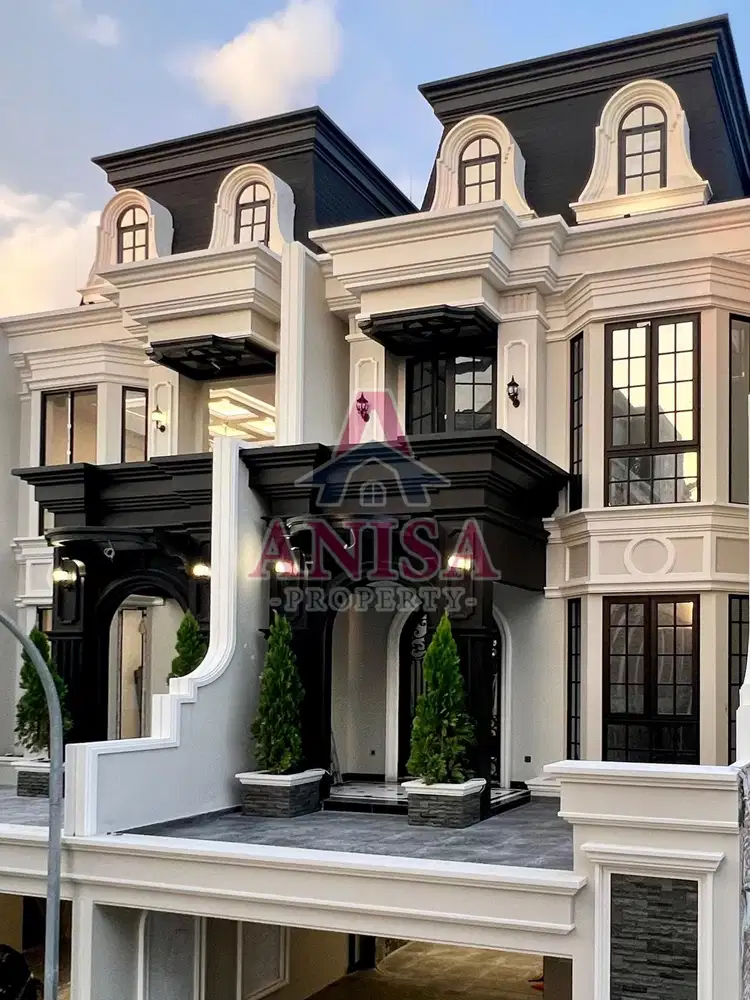 LUXURY TOWNHOUSE WITH PRIVATEPOOL AND UNDERGROUND ELECTRICITY