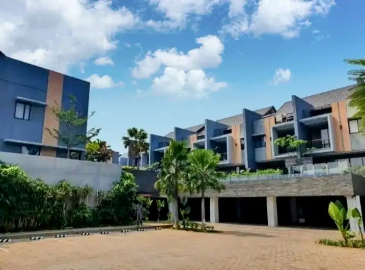 DIJUAL RUMAH DALAM TOWNHOUSE DI KEMANG NUANSA RESORT TENANG DAN NYAMAN