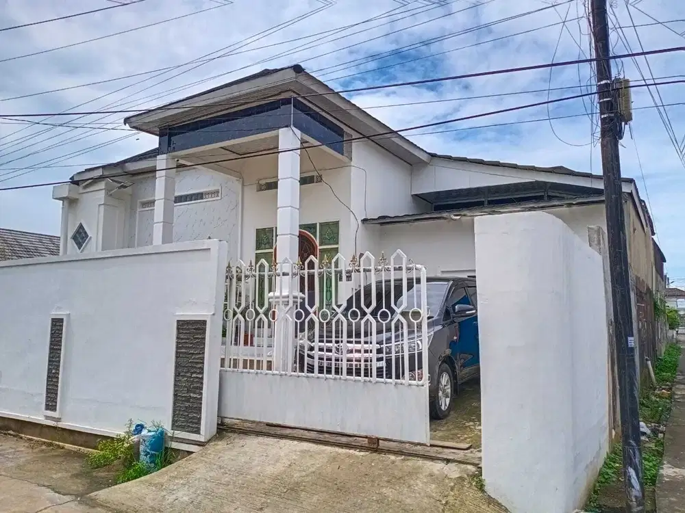 Dijual Rumah Siap Huni – Baru Renovasi, Lokasi Strategis