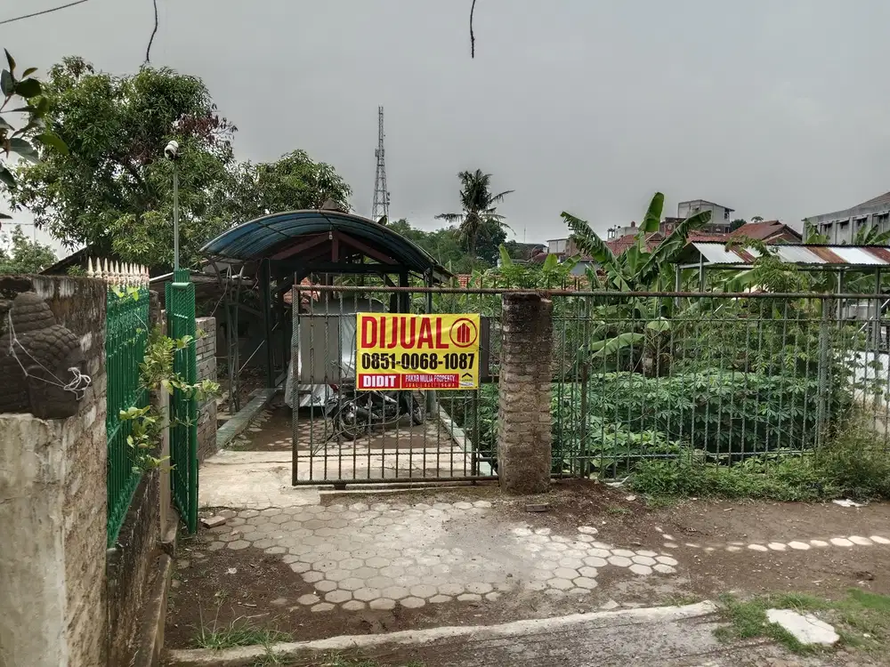 Tanah Luas Bonus Bangunan dan Kolam Ikan di Ujung Berung Kota Bandung