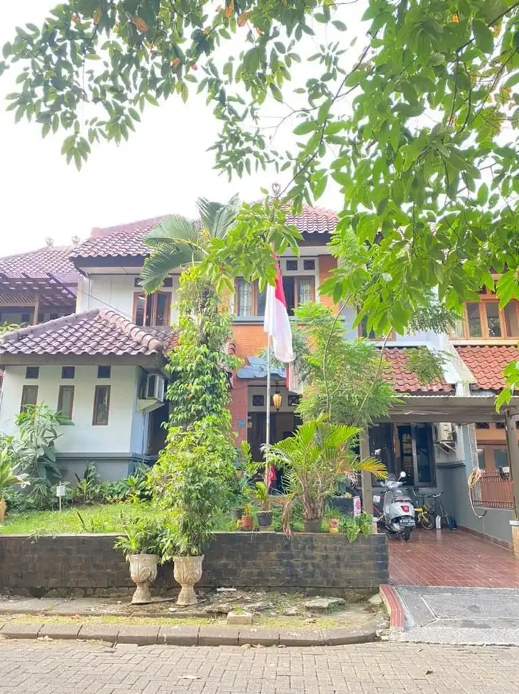 Dijual cepat rumah 2 lantai di komp.Bali View , one gate,bebas banjir.