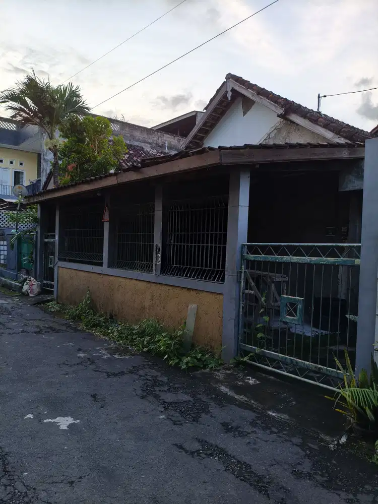 Dijual tanah bonus bangunan lokasi premium sebrang Trans Studio Mall