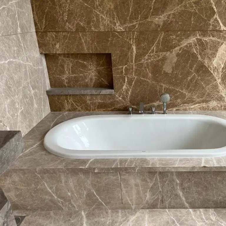 PIK, jual rumah BERKAH hadap selatan Lt 8x25m2, Rp9M