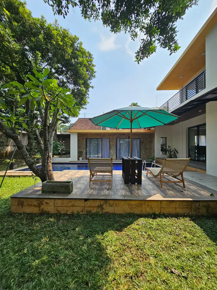 Dijual Rumah Siap Huni Halaman Luas Jagakarsa Dekat Cilandak