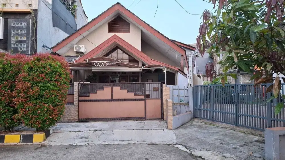 JUAl Cepat - Rumah di Jatiwaringin, Bekasi