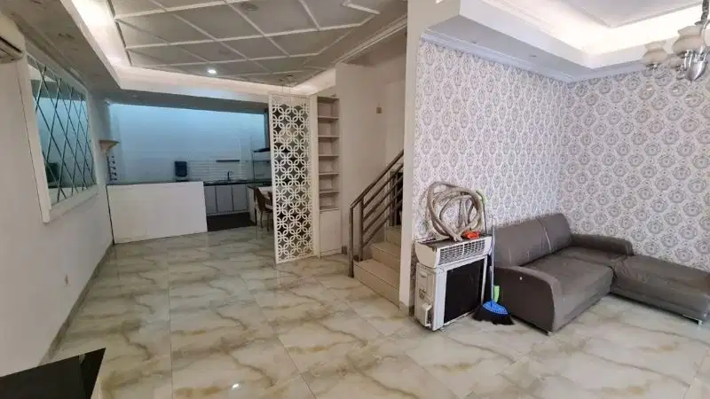 Green Lake City 3,5 lantai, SHM