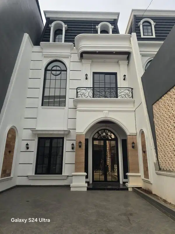 RUMAH MURAH SULTAN EROPA 0 RUPIAH JAKSEL