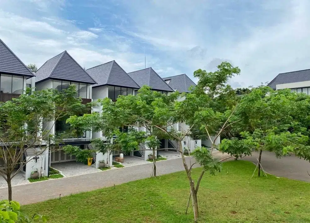 Rumah 3 lantai dgn one gate Sistem yang modern dgn fasilitas lengkap
