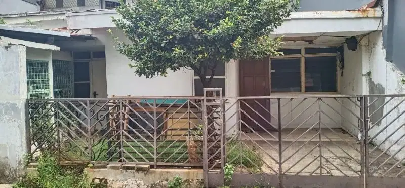 Dijual Rumah Tua di Cipinang Elok