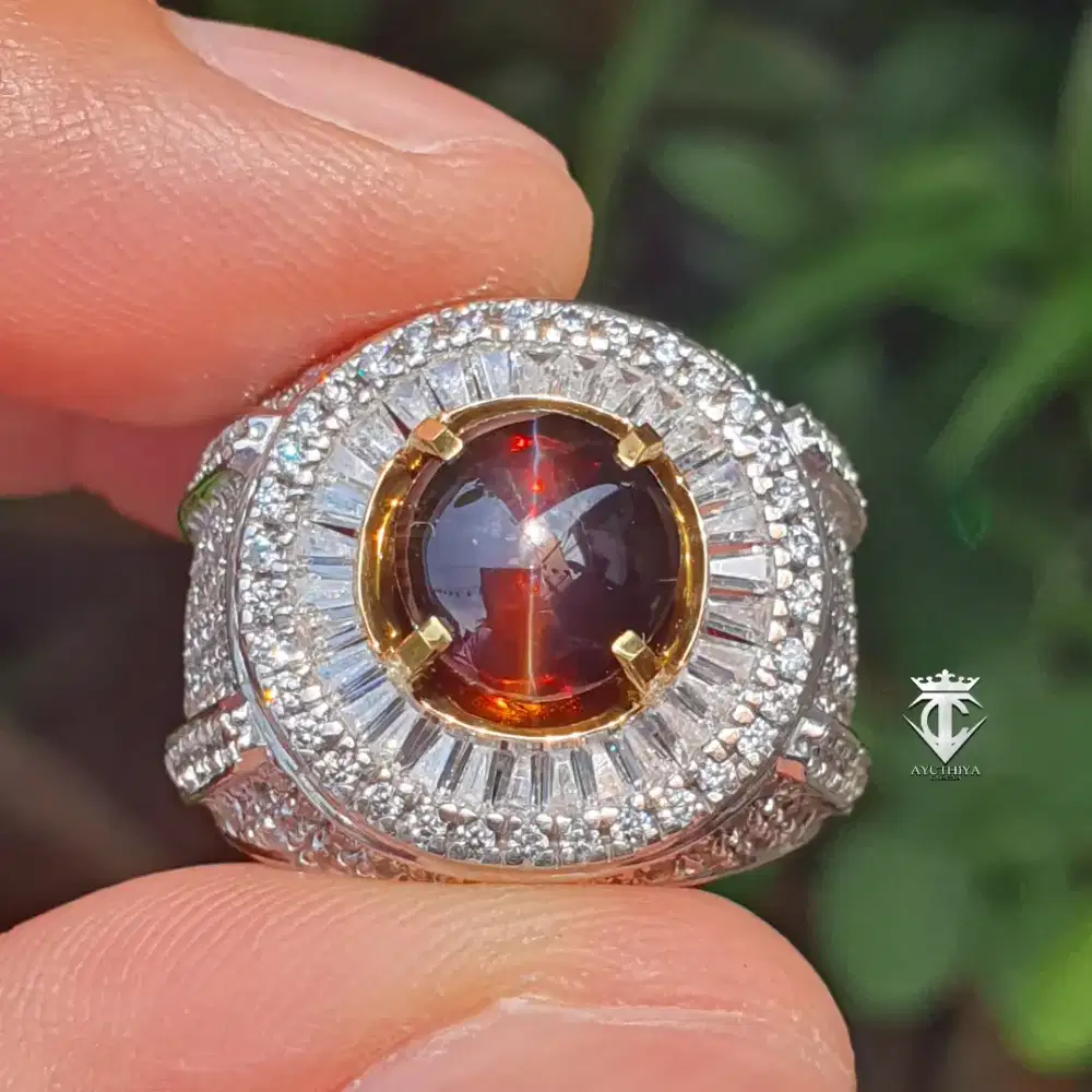 Batu Natural HQ Blue Line Cat Eye Honey Chrysoberyl SriLanka 5.21 Ct