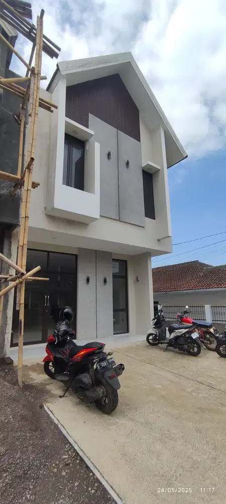 Rumah Toko (RUKO) strategis Bandung Timur siap huni BISA KPR