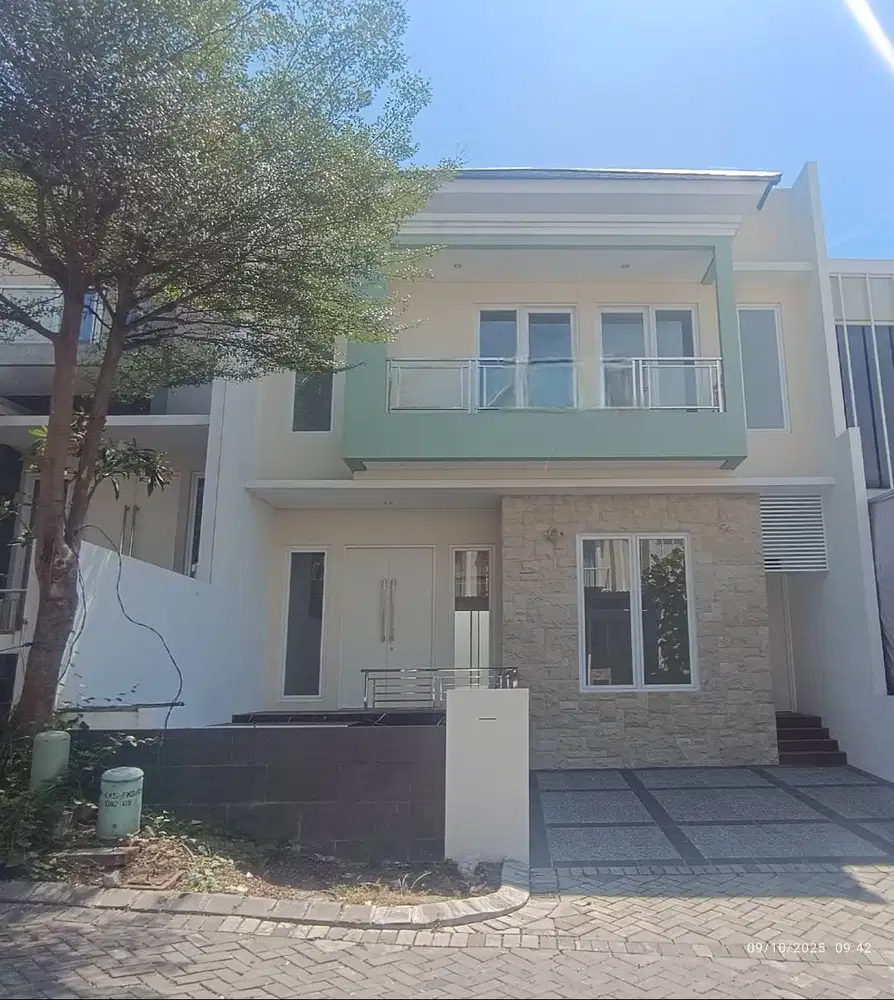 Rumah Baru Modern Minimalis 2Lantai Royal Residence Bagus Siap Huni