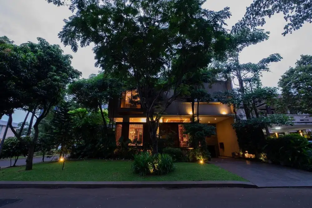 Dijual Rumah Hoek Mewah Fully Furnished Sutera Olivia, Tangsel