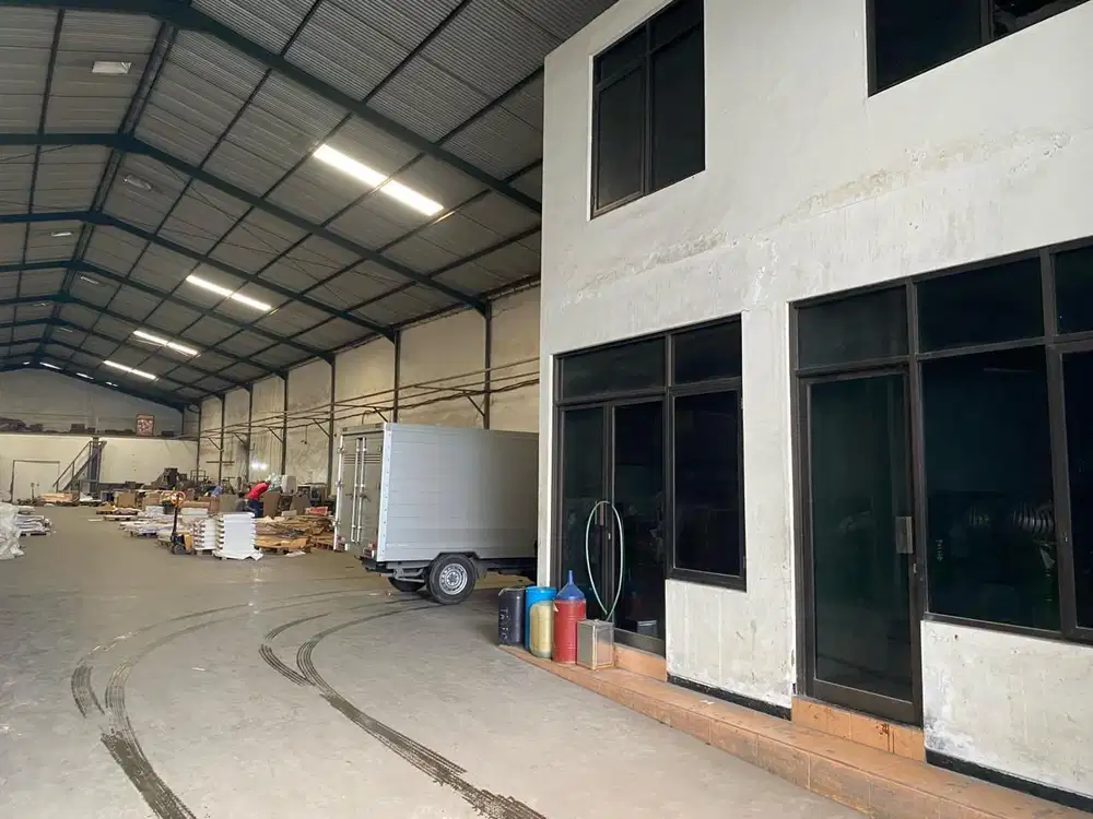 Margomulyo permai akses kontainer sudah ada rak2