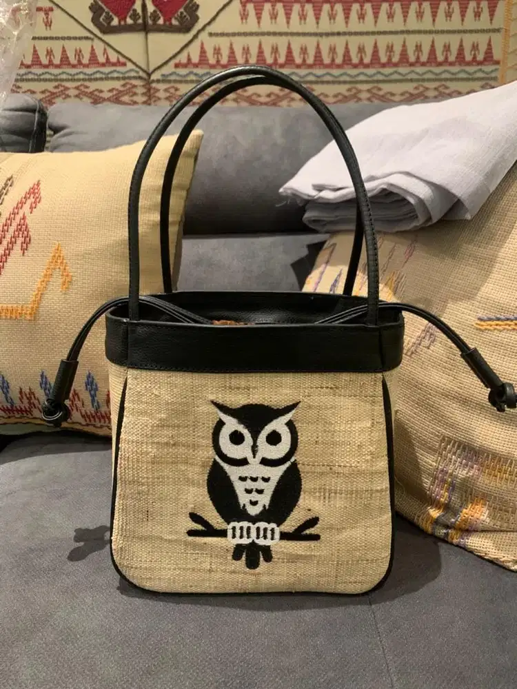Tas Motif Bordir kain Ulap Doyo Kalimantan Timur