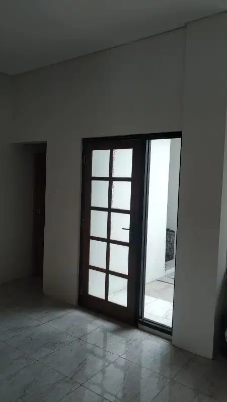 dijual rumah baru  d merkuri Margahayu Raya